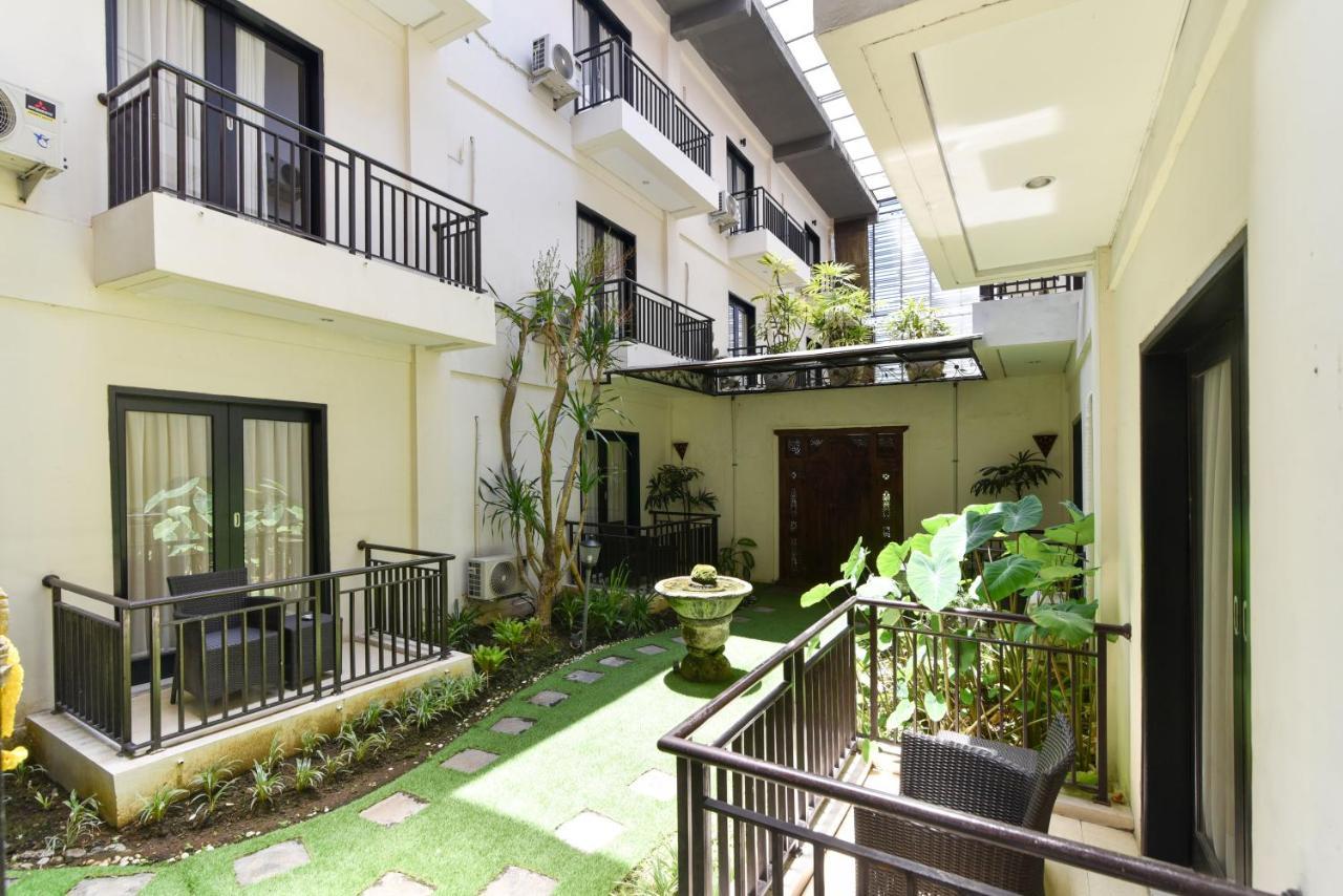 RedDoorz Plus near Mall Bali Galeria 2 Dempasar Exterior foto