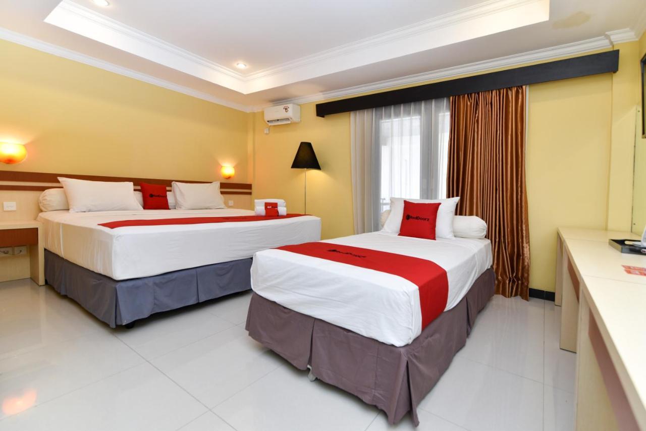 RedDoorz Plus near Mall Bali Galeria 2 Dempasar Exterior foto